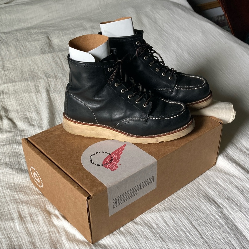 Red Wing Women's Classic Moc in Black Boundary Leather Size 8D
